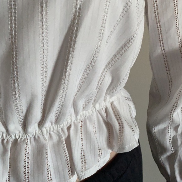 🤍 The Fifth Label White Cropped Blouse - Picture 12 of 12